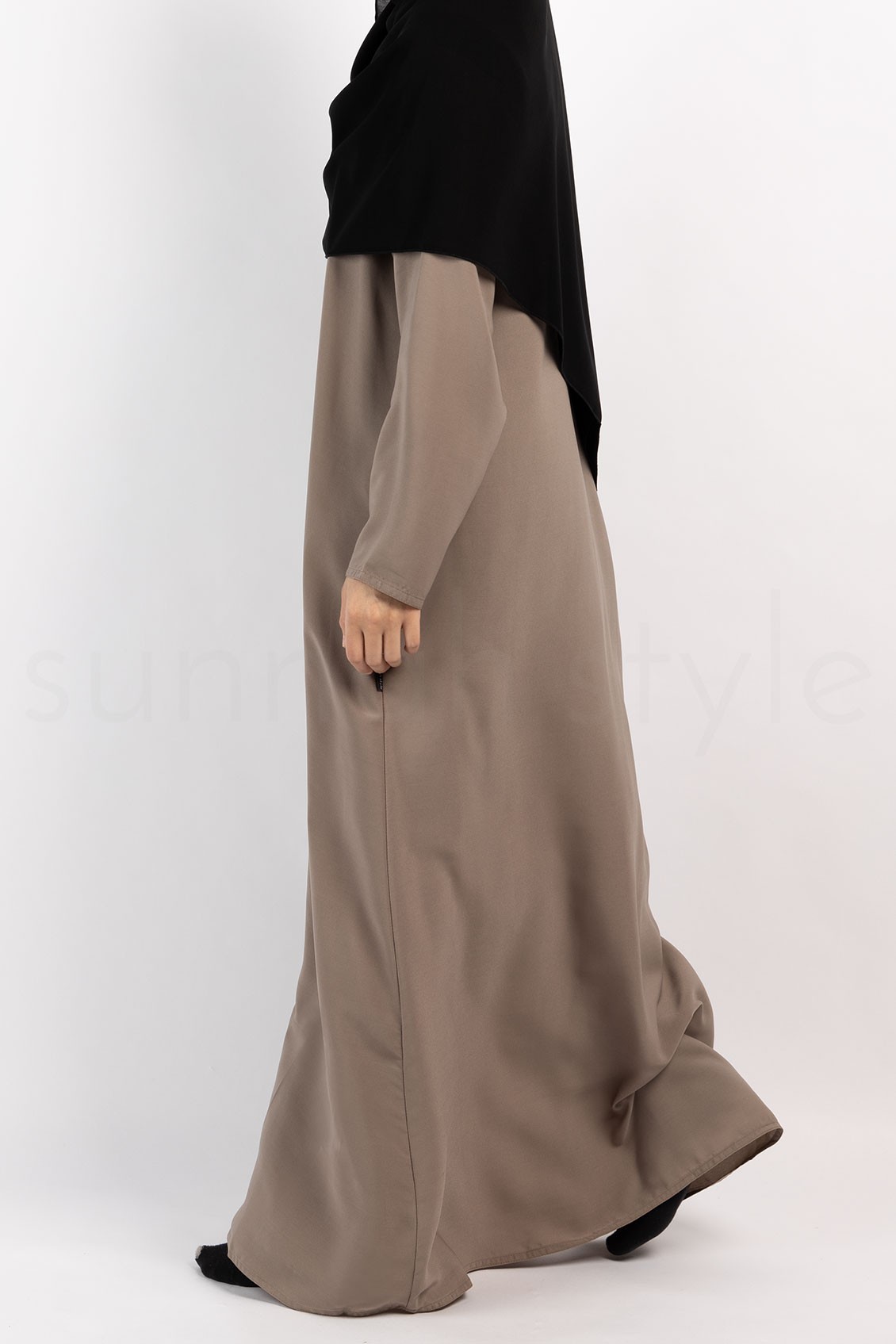 Sunnah Style Plain Closed Abaya Slim Taupe